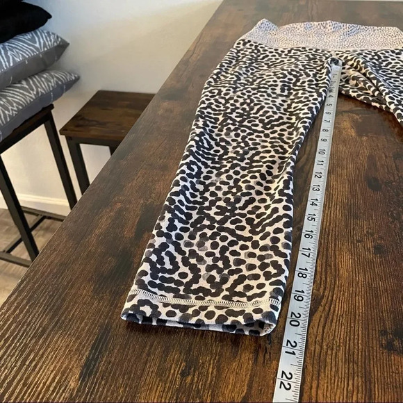 Lululemon athletica Cheetah/leopard print leggings - Picture 4 of 10